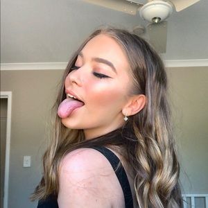 Meet your Posher, Georgia